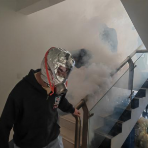 农发行贵州分行纳雍县支行开展2025年上半年消防安全知识培训及演练